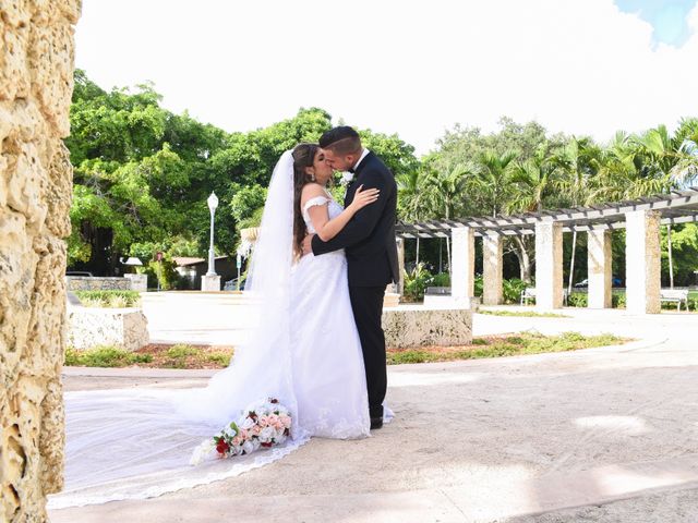 Elena and Kelmis&apos;s Wedding in Miami, Florida 19
