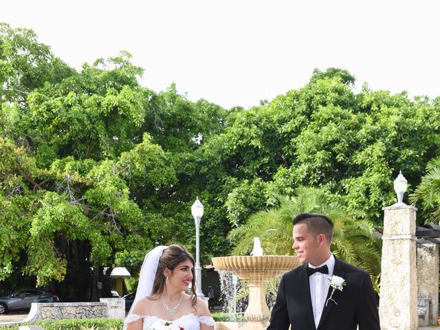 Elena and Kelmis&apos;s Wedding in Miami, Florida 20