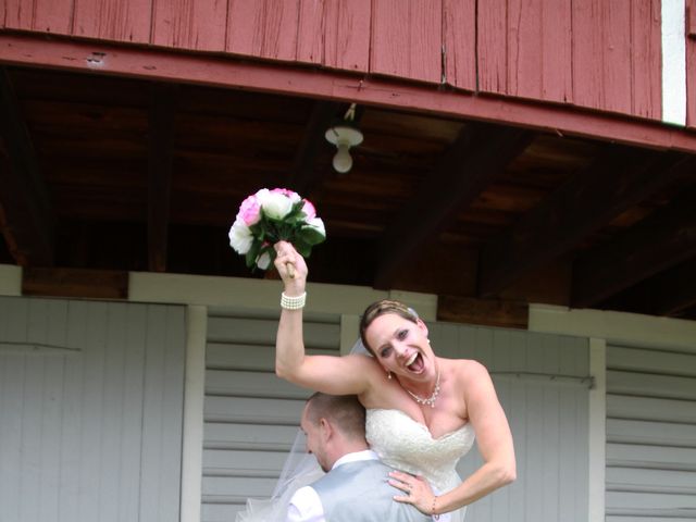 Doug and Linnea&apos;s Wedding in Dillsburg, Pennsylvania 10