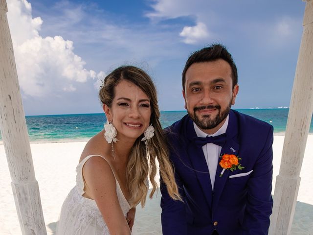 Pablo and Martha&apos;s Wedding in Cancun, Mexico 16
