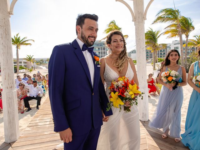 Pablo and Martha&apos;s Wedding in Cancun, Mexico 17