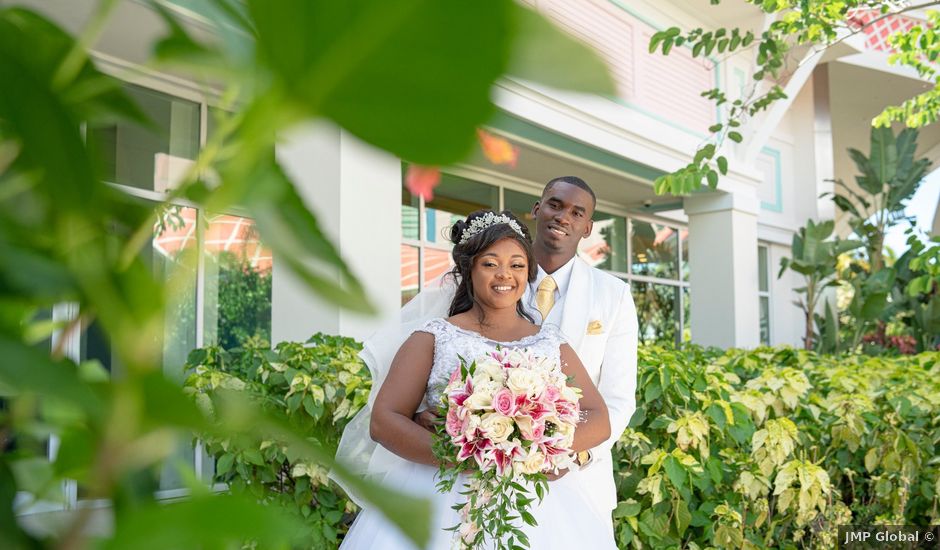 Shakera and Deandre's Wedding in Nassau, Bahamas