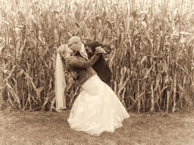 Travis and Rebecca&apos;s Wedding in Millville, Minnesota 8