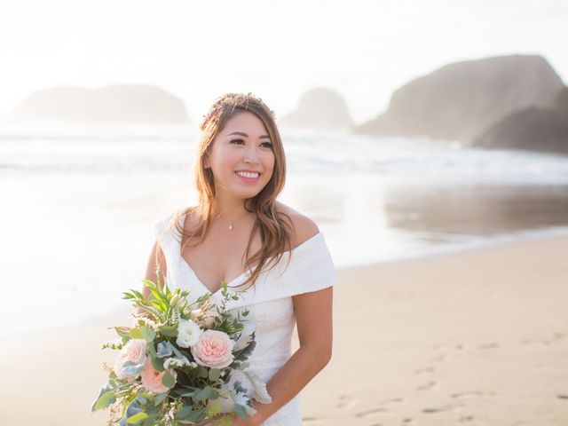 Kevin and Stephanie&apos;s Wedding in Cannon Beach, Oregon 28