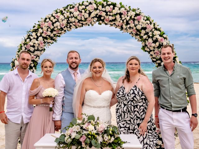 Benjamin and Chloe&apos;s Wedding in Playa del Carmen, Mexico 20