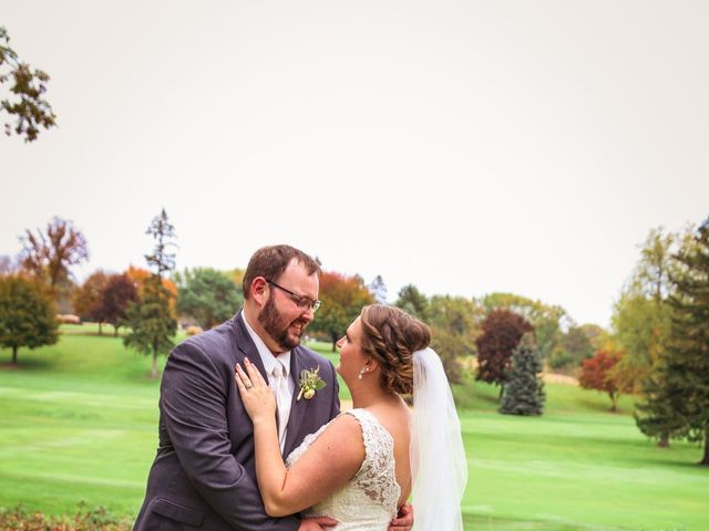 Daniel and Kira&apos;s Wedding in Oshkosh, Wisconsin 5