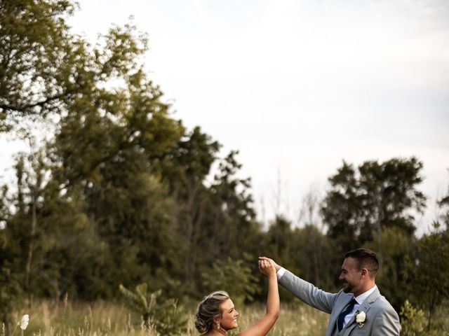 Jordan and Sarah&apos;s Wedding in Oconomowoc, Wisconsin 4