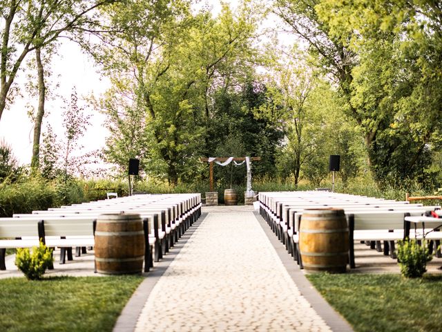 Jordan and Sarah&apos;s Wedding in Oconomowoc, Wisconsin 19