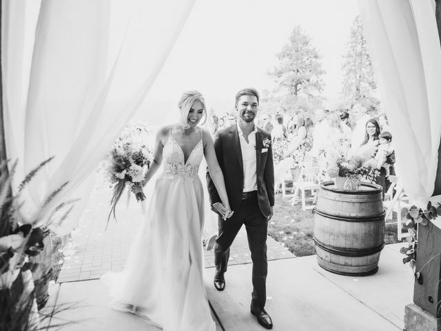 Meekoh and Chandler&apos;s Wedding in Klamath Falls, Oregon 33