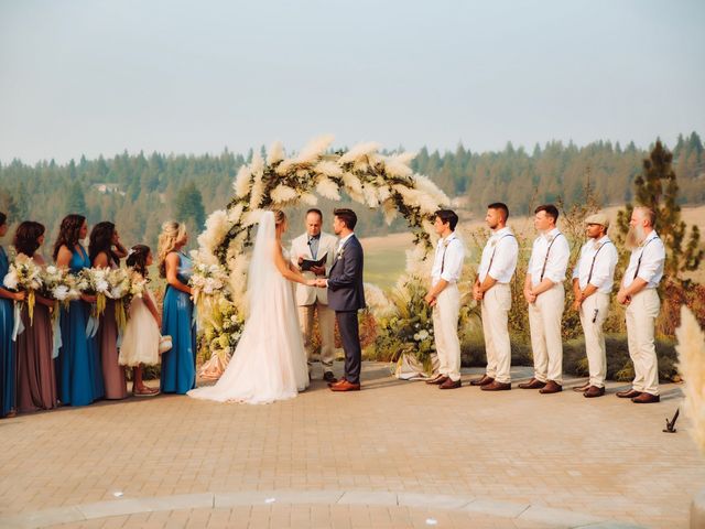 Meekoh and Chandler&apos;s Wedding in Klamath Falls, Oregon 45