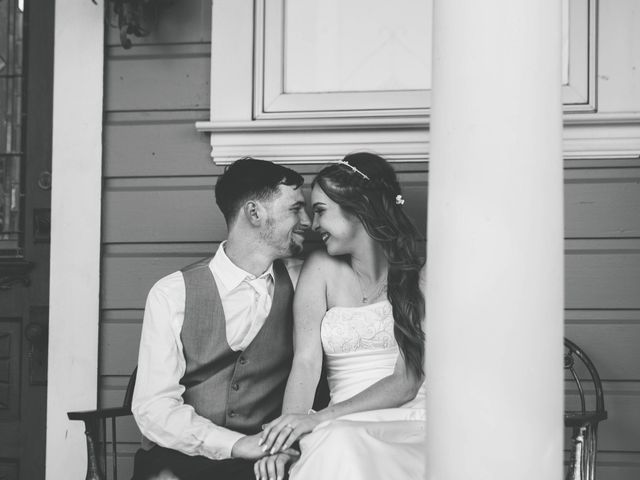 Tanner and Kylea&apos;s Wedding in Oregon City, Oregon 18