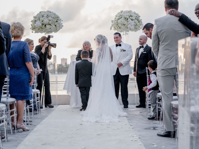 Huascar and Dayana&apos;s Wedding in Miami Beach, Florida 30