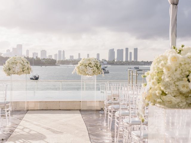 Huascar and Dayana&apos;s Wedding in Miami Beach, Florida 45