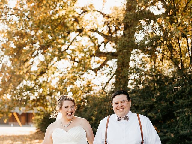 Greg Escalante and Lauren Riggs's Wedding in Nesbit, Mississippi 5