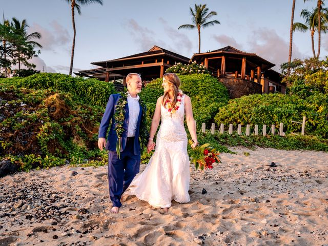 Christofer and Kylin&apos;s Wedding in Kailua Kona, Hawaii 23