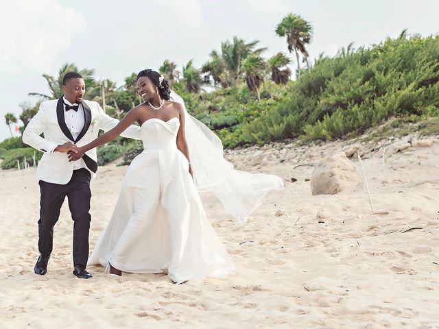 Roland and Armelle&apos;s Wedding in Akumal, Mexico 15