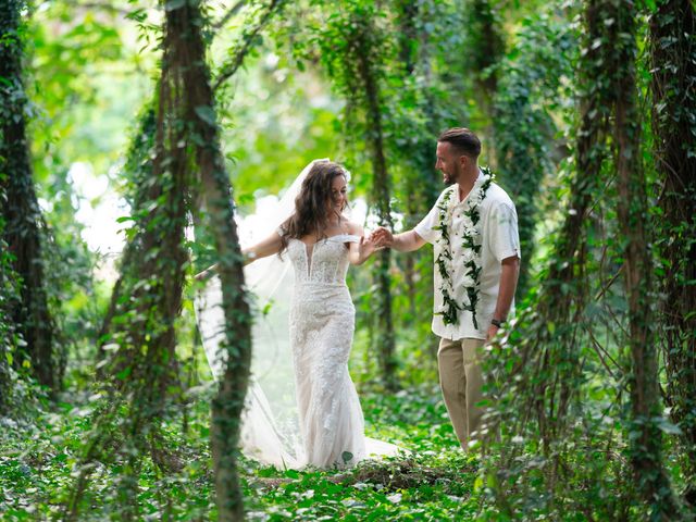 DJ Gainous and Kelly Dancoff's Wedding in Kahului, Hawaii 8