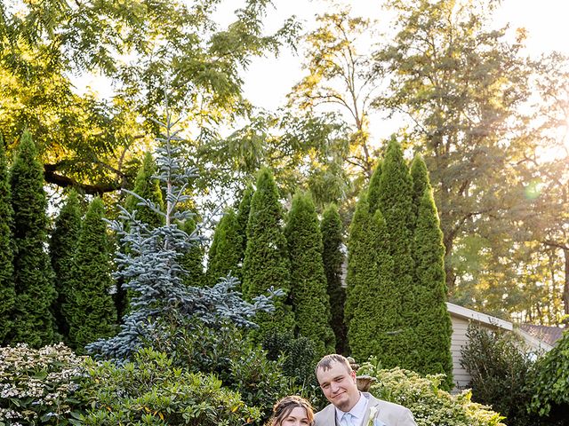 DeWayne and Kaley's Wedding in Oregon City, Oregon 30