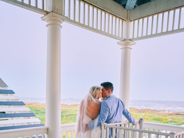 Lucas and Olivia&apos;s Wedding in Galveston, Texas 15