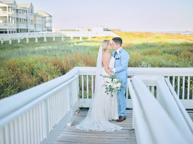 Lucas and Olivia&apos;s Wedding in Galveston, Texas 36