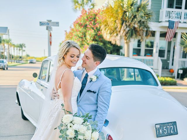 Lucas and Olivia&apos;s Wedding in Galveston, Texas 40
