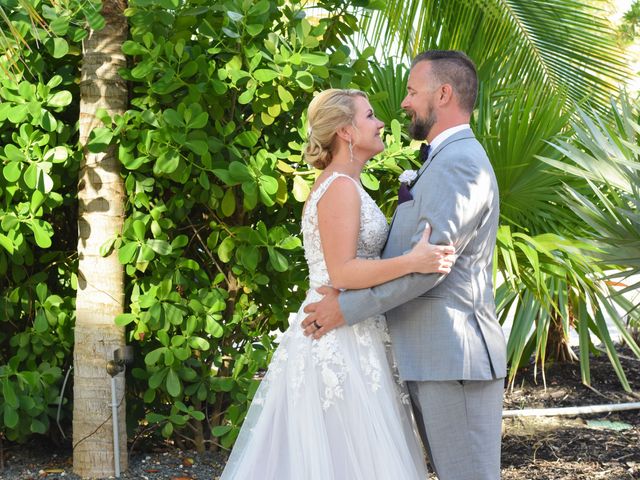 Scott and Stacy&apos;s Wedding in Islamorada, Florida 11