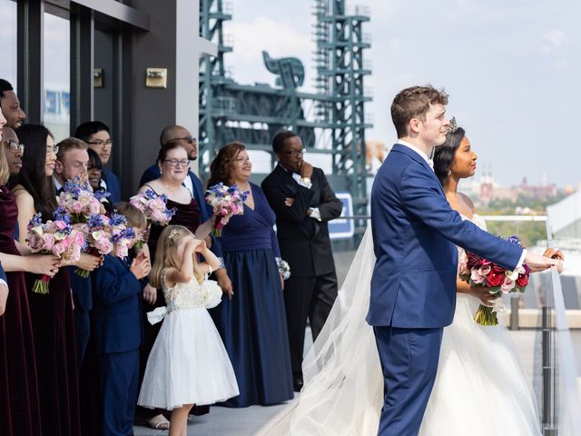 Darla and Philip&apos;s Wedding in Detroit, Michigan 9