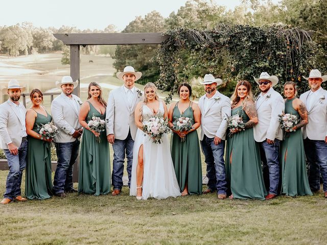 Zachary and Jensen&apos;s Wedding in Troup, Texas 5