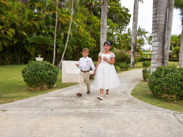 Cristhian and Daniela&apos;s Wedding in Bavaro, Dominican Republic 16