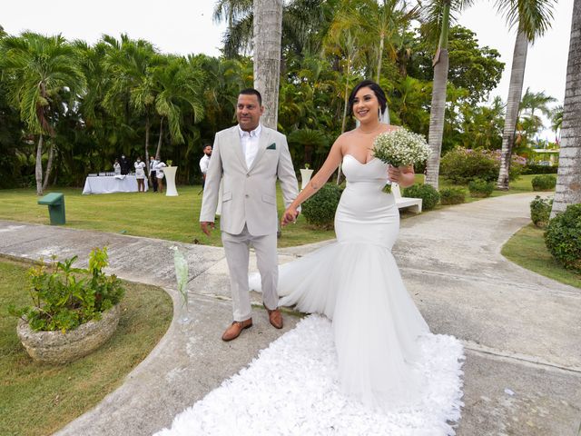 Cristhian and Daniela&apos;s Wedding in Bavaro, Dominican Republic 23