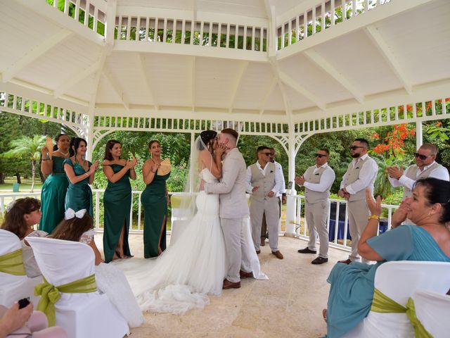 Cristhian and Daniela&apos;s Wedding in Bavaro, Dominican Republic 40