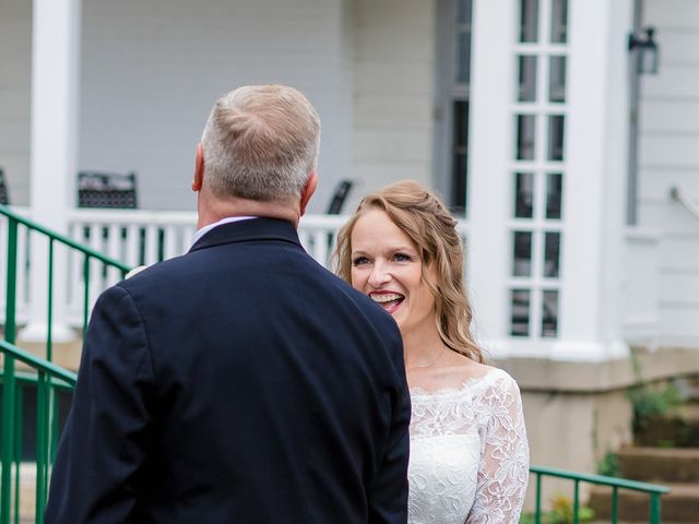 Tom and Lynn&apos;s Wedding in Hamilton, Ohio 21