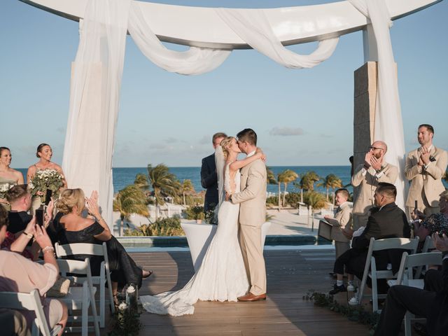 Kristofer and Allie&apos;s Wedding in Cancun, Mexico 34