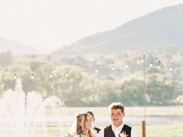 Simon and Maddie&apos;s Wedding in Oroville, Washington 222