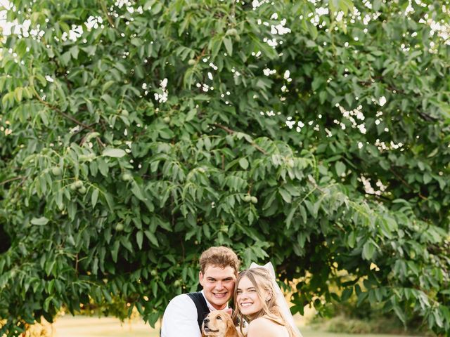 Simon and Maddie&apos;s Wedding in Oroville, Washington 369