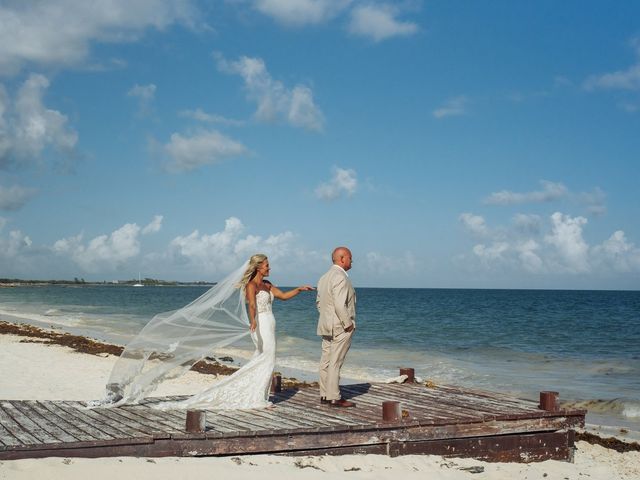 Erica and Colin&apos;s Wedding in Playa del Carmen, Mexico 12