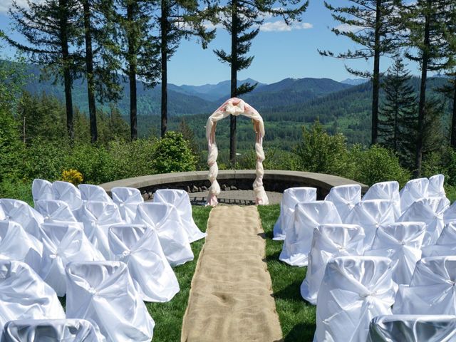 Jillian and Eric&apos;s Wedding in Ariel, Washington 7