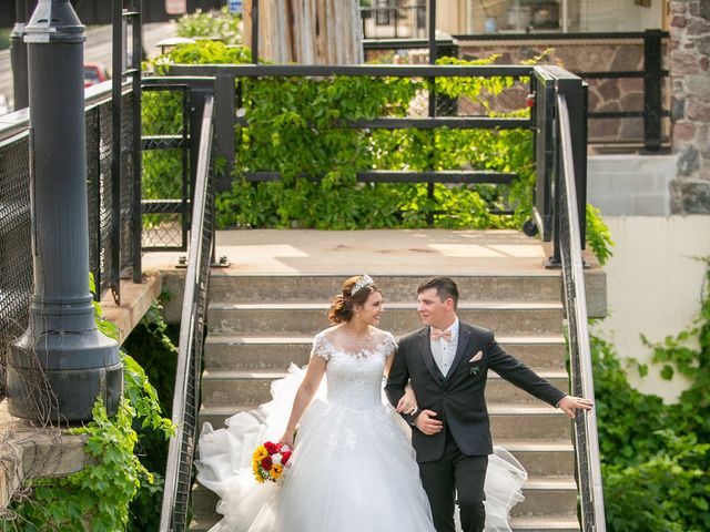 Chazz and Nikky&apos;s Wedding in Wisconsin Dells, Wisconsin 16