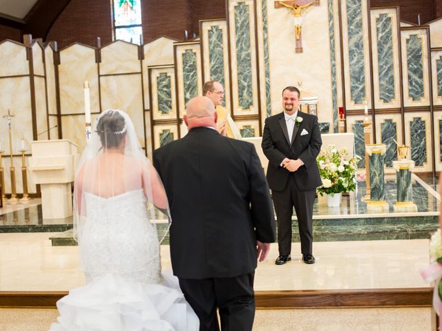 Greg and Caitlin&apos;s Wedding in Wilmington, Delaware 5