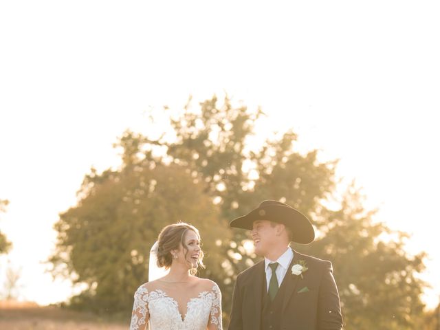 Emily and Jake&apos;s Wedding in Salado, Texas 23