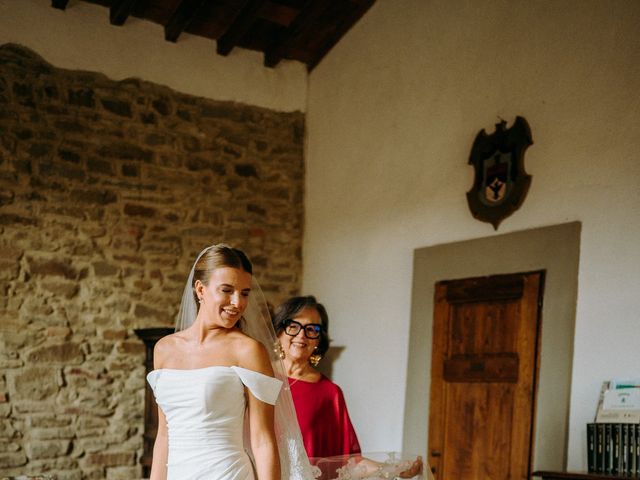 Tom and Marta's Wedding in Tuscany, Italy 32