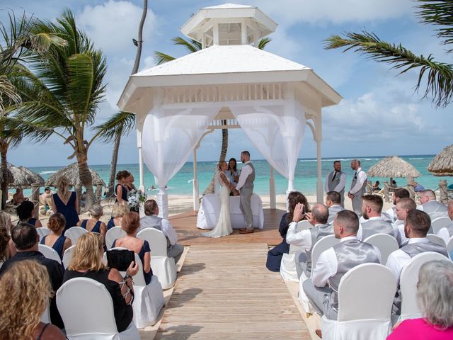 Eric and Jen&apos;s Wedding in Punta Cana, Dominican Republic 8