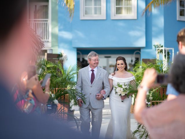 Manuel and Elizabeth&apos;s Wedding in Willemstad, Curacao 24