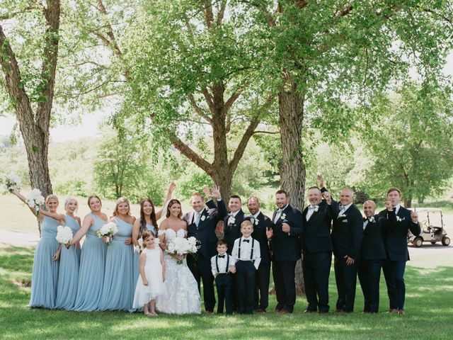Cody and Alexa&apos;s Wedding in West Des Moines, Iowa 31