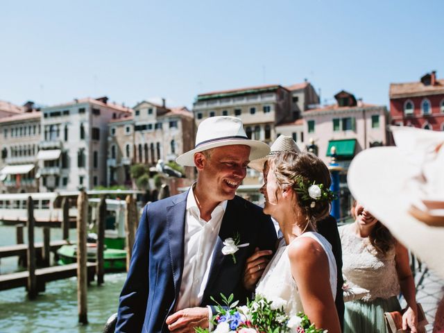 Thomas and Janina&apos;s Wedding in Venice, Italy 32