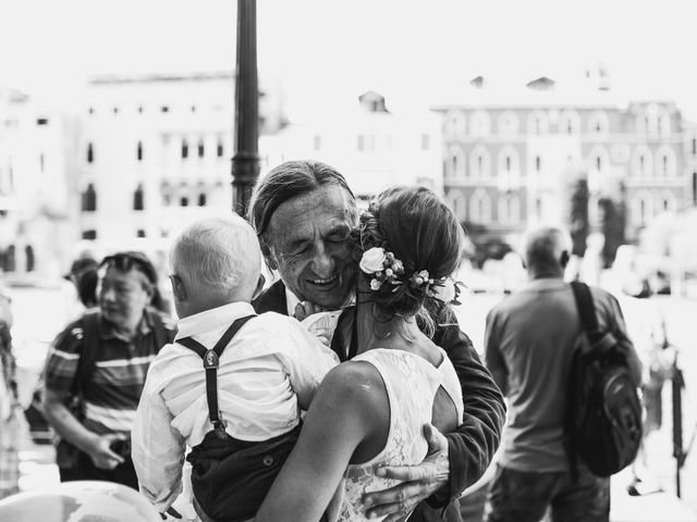 Thomas and Janina&apos;s Wedding in Venice, Italy 47