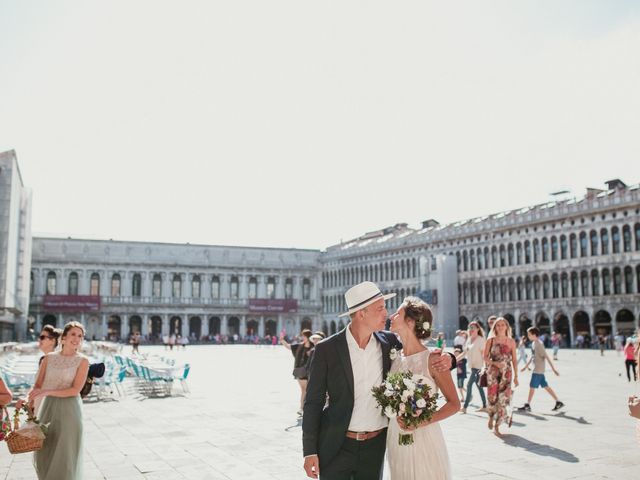 Thomas and Janina&apos;s Wedding in Venice, Italy 59