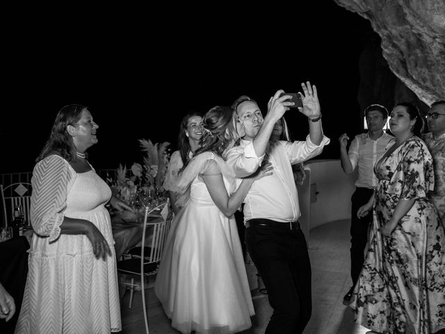 Tomas and Greta&apos;s Wedding in Salerno, Italy 38
