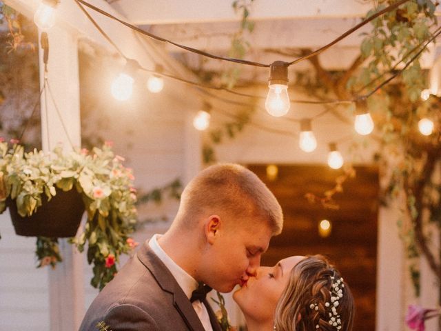 Madison and Tyler&apos;s Wedding in Fincastle, Virginia 15