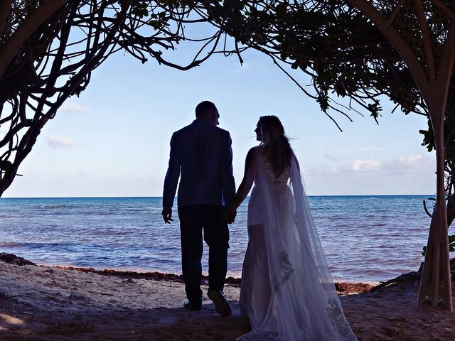 Connor and Vanessa&apos;s Wedding in Cancun, Mexico 31